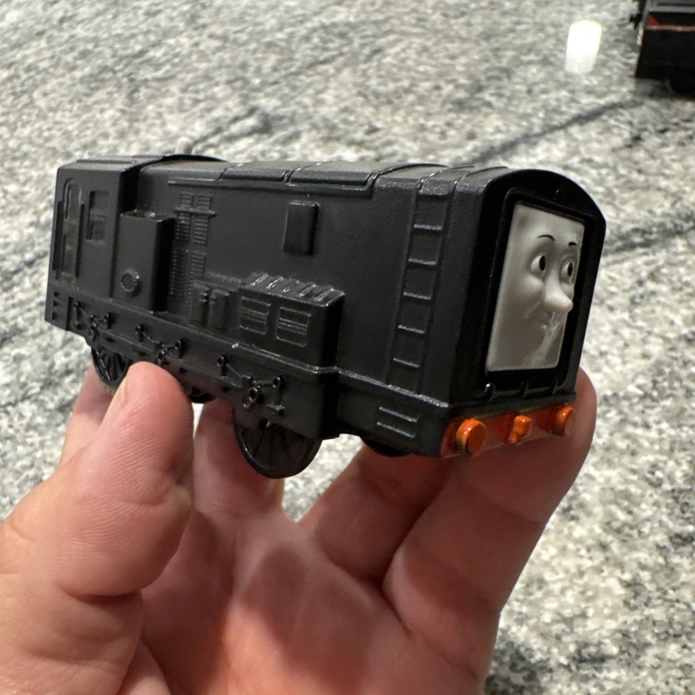 Thomas Trackmaster Diesel Motorized Locomotive 2013 Mattel Train Engine Tested